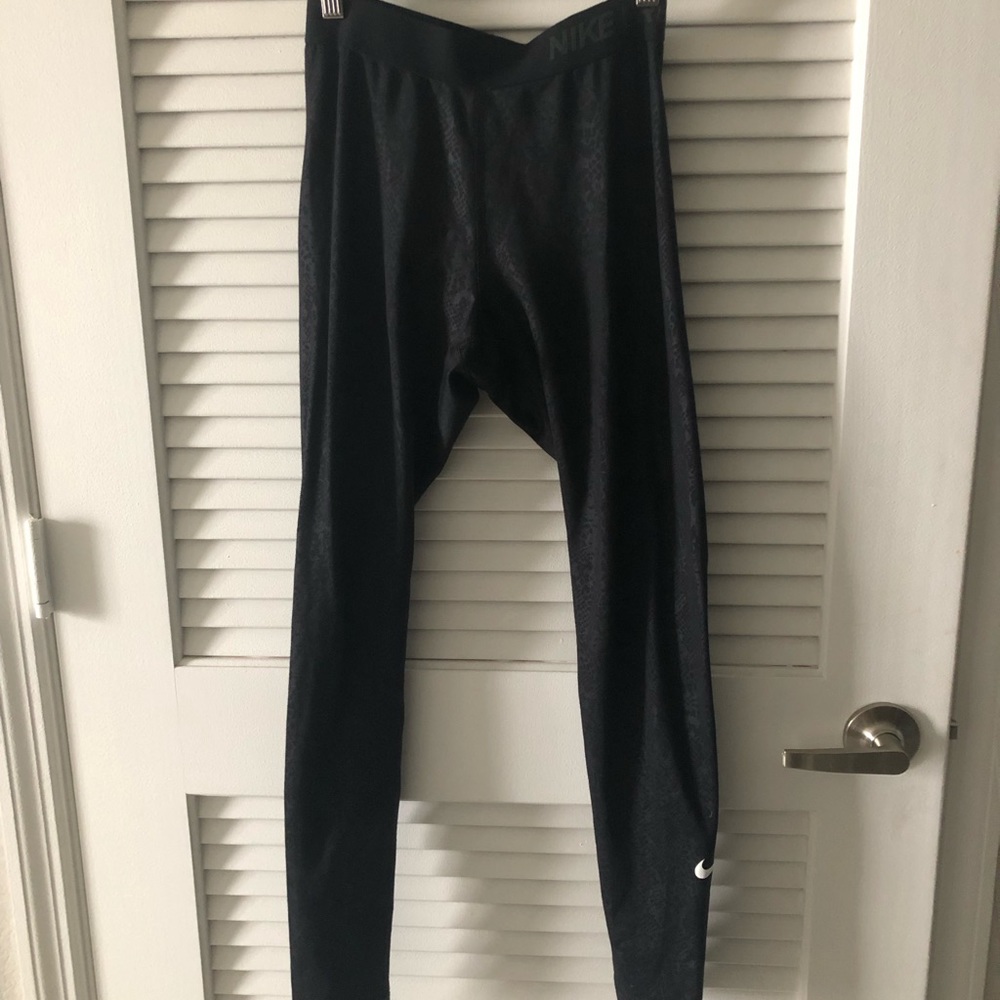 Nike Metallic Snake Skin Fleece Dri- Fit Leggings